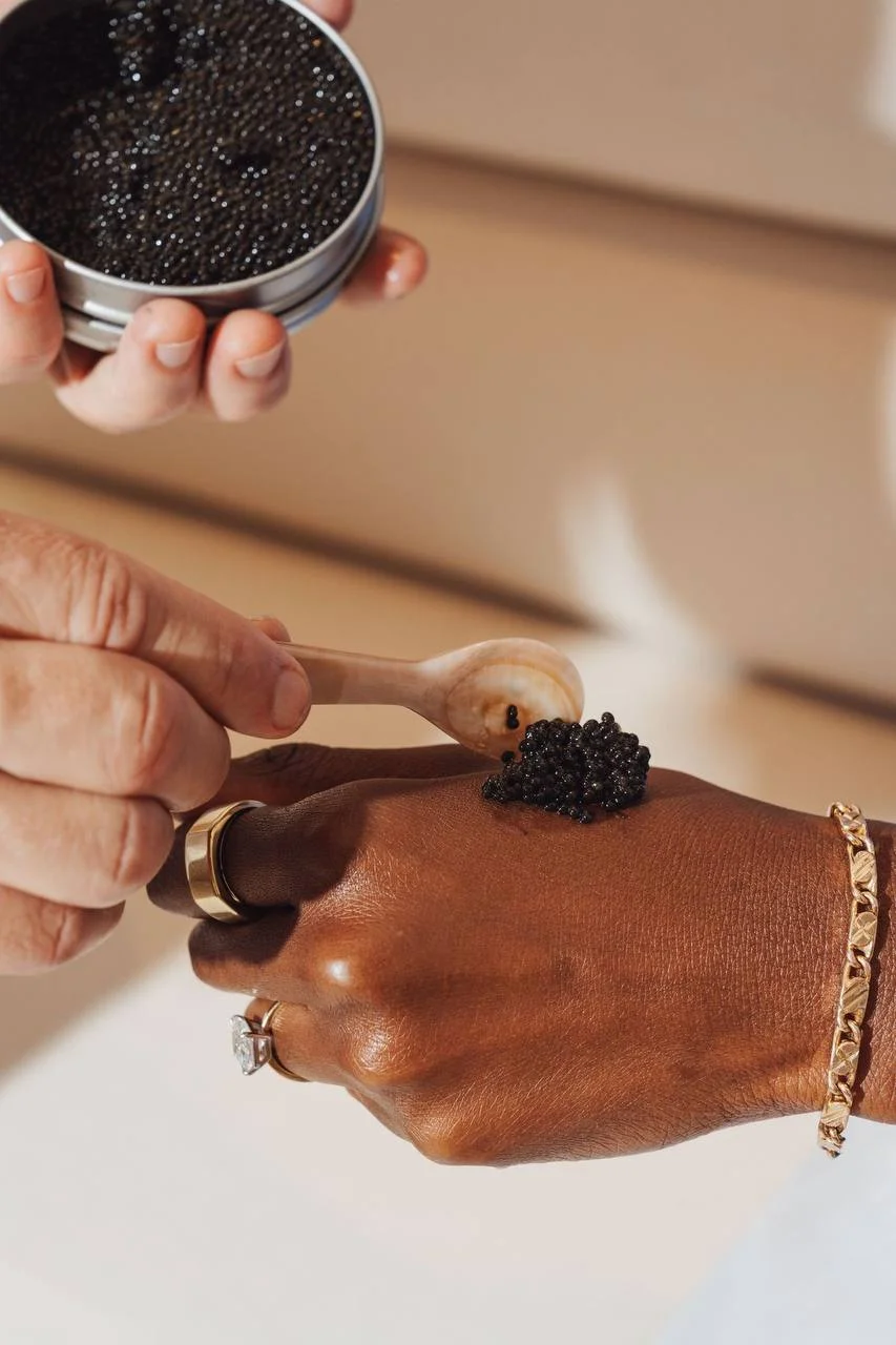 Caviar Serving Caviar Serving